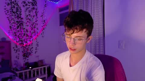 Snapshot of dani_dancer chatting on May 15, 2026, 10:50 pm Dani Dancer online show from May 15, 2026, 10:50 pm