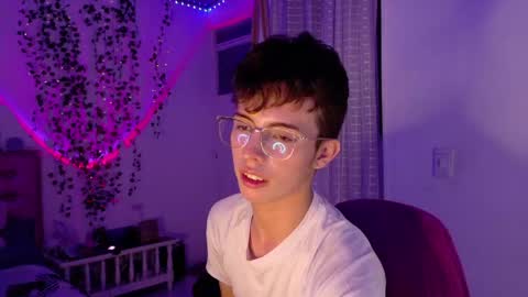 Snapshot of dani_dancer chatting on May 15, 2026, 11:45 pm Dani Dancer online show from May 15, 2026, 11:45 pm