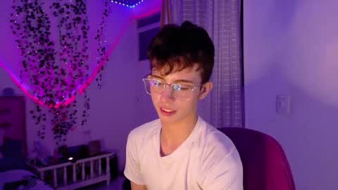 Snapshot of dani_dancer chatting on May 15, 2026, 11:56 pm Dani Dancer online show from May 15, 2026, 11:56 pm