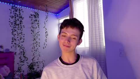 Snapshot of dani_dancer chatting on May 17, 2026, 6:59 pm Dani Dancer online show from May 17, 2026, 6:59 pm