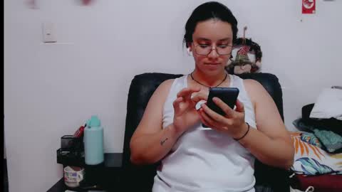 dani y jocelyn online show from December 6, 2024, 1:07 am