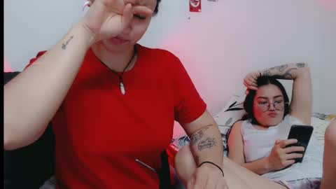 dani y jocelyn online show from January 8, 2025, 11:30 pm