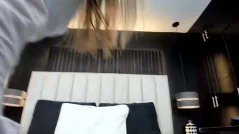 Snapshot of dania_moore_ chatting on June 10, 2026, 8:08 pm JANE online show from June 10, 2026, 8:08 pm