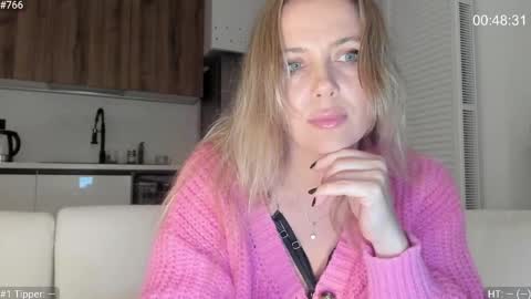 daniangel_web online show from April 12, 2026, 6:13 pm