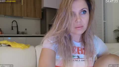 Snapshot of daniangel_web chatting on June 27, 2026, 6:46 pm daniangel_web online show from June 27, 2026, 6:46 pm