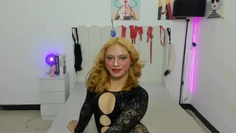 Hello Everyone We are Danica  Mia online show from July 22, 2026, 10:56 pm