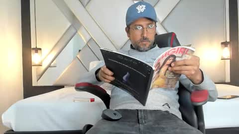 danidick_vc online show from February 3, 2026, 12:10 pm