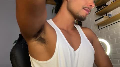 Snapshot of daniel0910s chatting on March 25, 2026, 10:16 pm Daniel online show from March 25, 2026, 10:16 pm