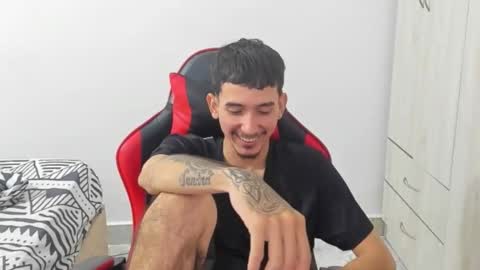 DANIEL online show from November 9, 2025, 8:40 pm