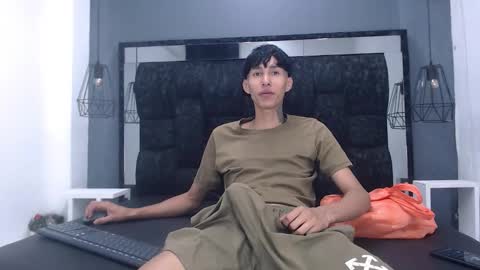 Snapshot of daniel_delux_ chatting on September 23, 2025, 11:13 am Daniel Delux online show from September 23, 2025, 11:13 am