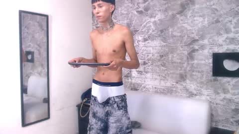 Snapshot of daniel_delux_ chatting on October 3, 2025, 4:20 am Daniel Delux online show from October 3, 2025, 4:20 am