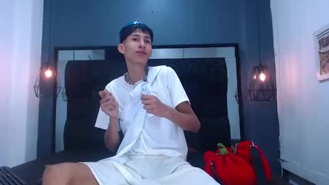 Snapshot of daniel_delux_ chatting on October 6, 2025, 11:07 am Daniel Delux online show from October 6, 2025, 11:07 am