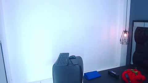 Snapshot of daniel_delux_ chatting on October 9, 2025, 12:25 pm Daniel Delux online show from October 9, 2025, 12:25 pm