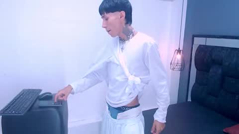 Snapshot of daniel_delux_ chatting on October 21, 2025, 4:13 am Daniel Delux online show from October 21, 2025, 4:13 am