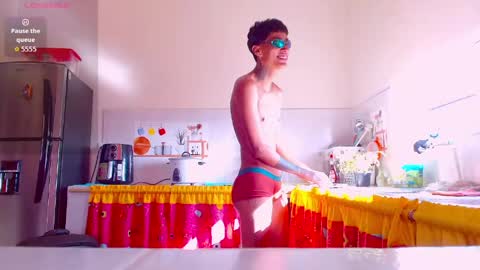 Snapshot of daniel_deluxx chatting on May 15, 2026, 1:18 pm daniel_deluxx online show from May 15, 2026, 1:18 pm