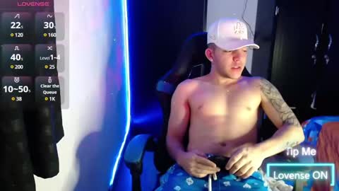 Snapshot of daniel_vargas5 chatting on January 7, 2025, 5:12 am Daniel online show from January 7, 2025, 5:12 am