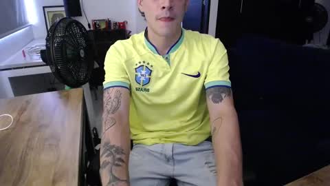 daniel_velez26 online show from March 21, 2026, 6:22 pm