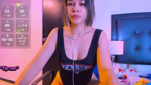 daniela online show from March 11, 2025, 10:29 am