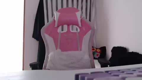 Snapshot of daniela_cute22 chatting on March 16, 2026, 9:52 pm DANIELA online show from March 16, 2026, 9:52 pm