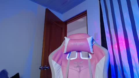 Snapshot of daniela_cute22 chatting on March 28, 2026, 10:09 pm DANIELA online show from March 28, 2026, 10:09 pm