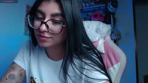 Snapshot of daniela_cute22 chatting on June 24, 2026, 3:27 am DANIELA online show from June 24, 2026, 3:27 am