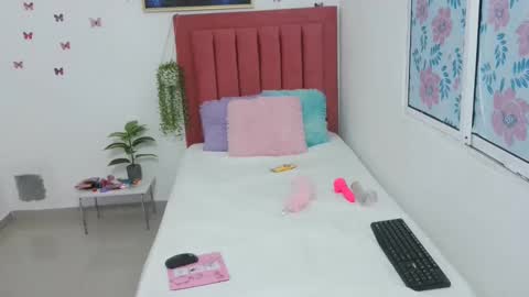 Snapshot of daniela_lan chatting on October 17, 2025, 10:07 am daniela_lan online show from October 17, 2025, 10:07 am