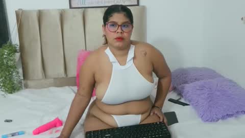 daniela_lan online show from December 18, 2025, 8:31 am