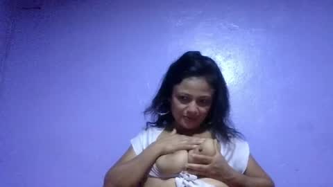 daniela_love1 online show from May 5, 2026, 12:40 am