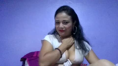 daniela_love1 online show from August 6, 2026, 8:00 pm