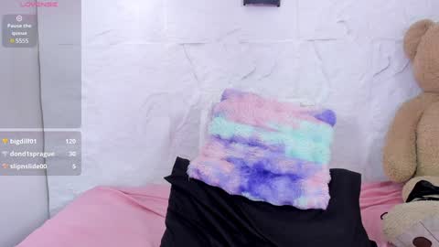 Snapshot of daniela_mendozza chatting on January 2, 2025, 8:02 pm Dani online show from January 2, 2025, 8:02 pm