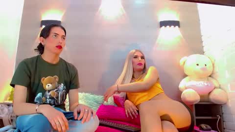 daniela_pink_ online show from December 15, 2025, 8:57 pm