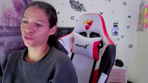 danielarivasth online show from September 8, 2025, 6:18 pm