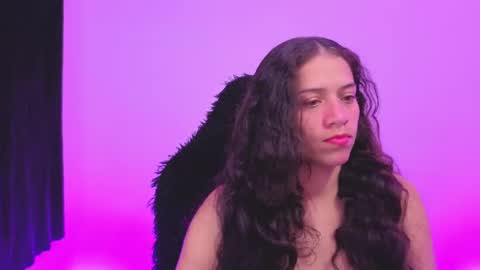 daniela_rivasthl online show from June 17, 2026, 5:32 am