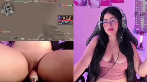 Snapshot of danielamendez__ chatting on December 9, 2024, 4:05 pm Dani online show from December 9, 2024, 4:05 pm