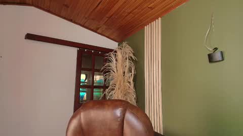 Snapshot of danielamonroe chatting on September 28, 2025, 2:11 pm danielamonroe online show from September 28, 2025, 2:11 pm