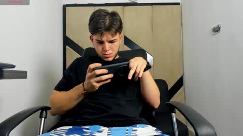DANIEL online show from February 1, 2025, 3:30 am