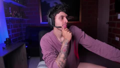 Snapshot of daniele_bunny chatting on October 8, 2025, 3:53 pm Daniele Bunny online show from October 8, 2025, 3:53 pm