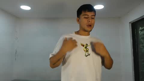 Snapshot of danielitopapii chatting on September 30, 2025, 12:21 pm danielitopapii online show from September 30, 2025, 12:21 pm