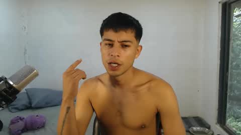 Snapshot of danielitopapii chatting on November 5, 2025, 1:55 pm danielitopapii online show from November 5, 2025, 1:55 pm