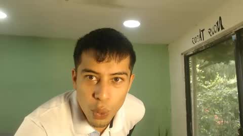 danielitopapii online show from February 16, 2026, 2:02 pm