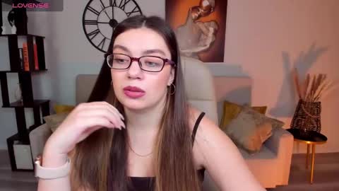 Daniella online show from December 5, 2024, 11:27 am