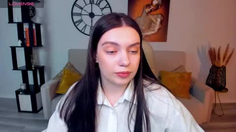 Daniella online show from March 12, 2025, 2:23 pm