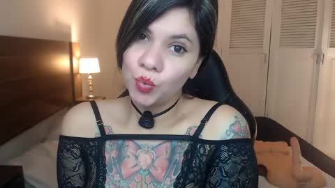 daniellerain online show from June 5, 2026, 10:21 am