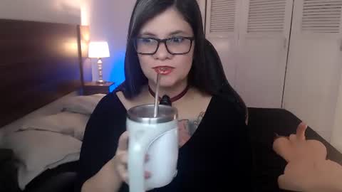 daniellerain online show from June 14, 2026, 2:20 am