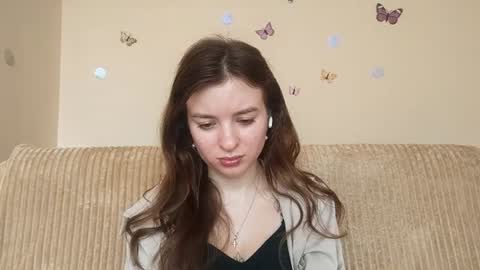 Mia online show from July 22, 2026, 7:11 am