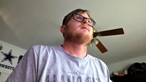 Snapshot of danielp_mod_cb chatting on February 27, 2026, 11:05 pm Daniel y. online show from February 27, 2026, 11:05 pm