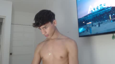 Snapshot of daniels_cruz chatting on June 2, 2026, 3:08 am Daniels Cruz online show from June 2, 2026, 3:08 am
