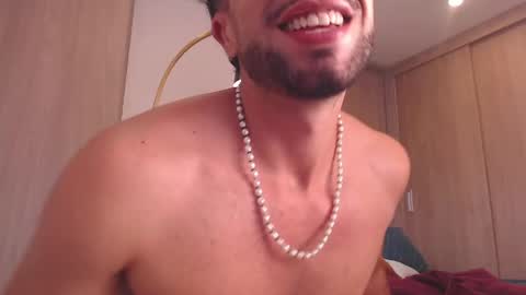 Daniel Santos online show from May 16, 2026, 4:31 am
