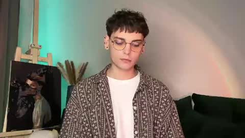 danieltuckerr online show from May 3, 2026, 7:31 pm
