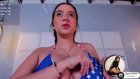 Snapshot of danii_hill chatting on October 2, 2025, 4:08 am Danii  online show from October 2, 2025, 4:08 am